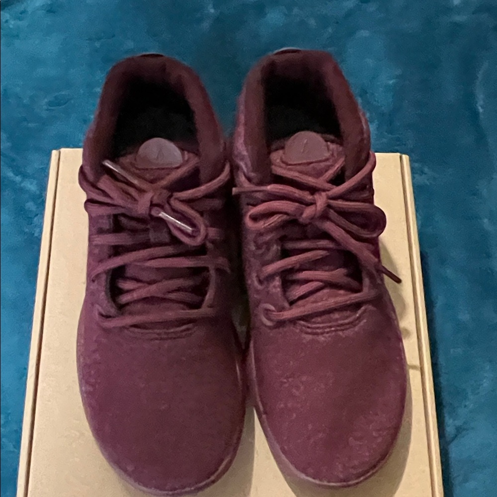 Brand New Allbirds Wool Runner-Up Mizzle in Botanic Red - Picture 3 of 9